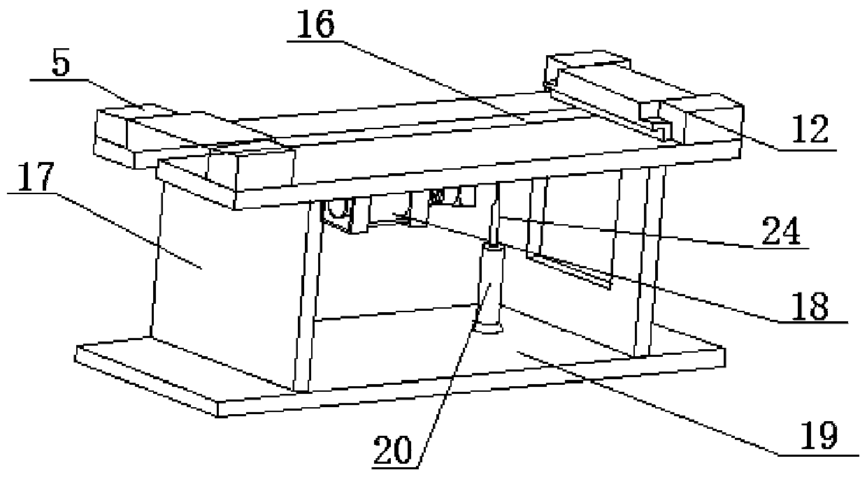 Automatic assembling device for hardware