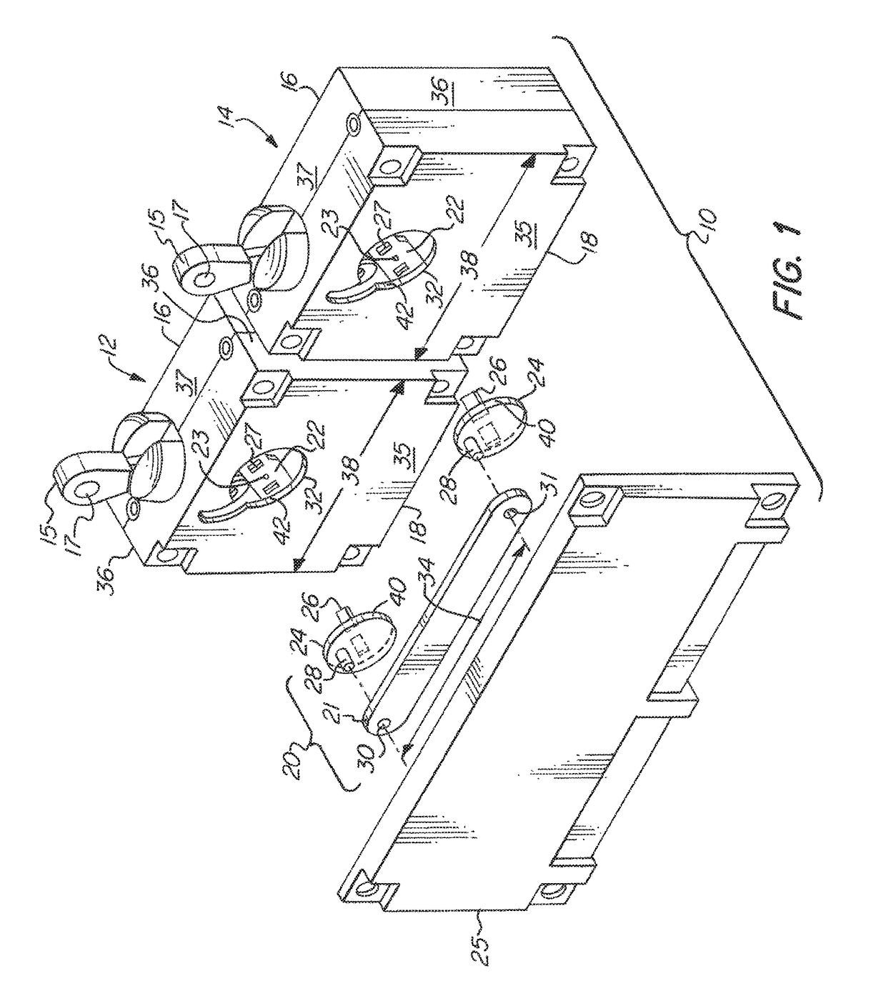 Double pole breaker with tandem arrangement