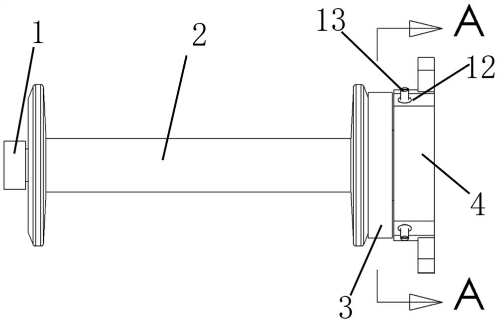 Yarn feeder with adjustable yarn feeding speed