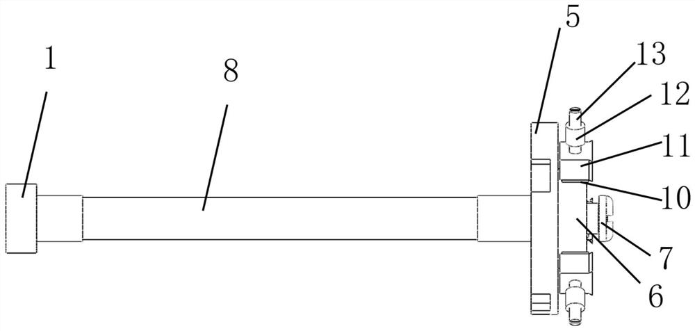 Yarn feeder with adjustable yarn feeding speed