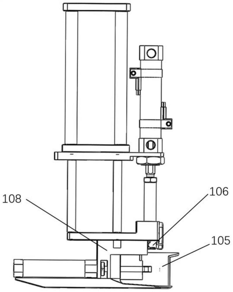 Automatic parachute cord penetrating device suitable for parachute