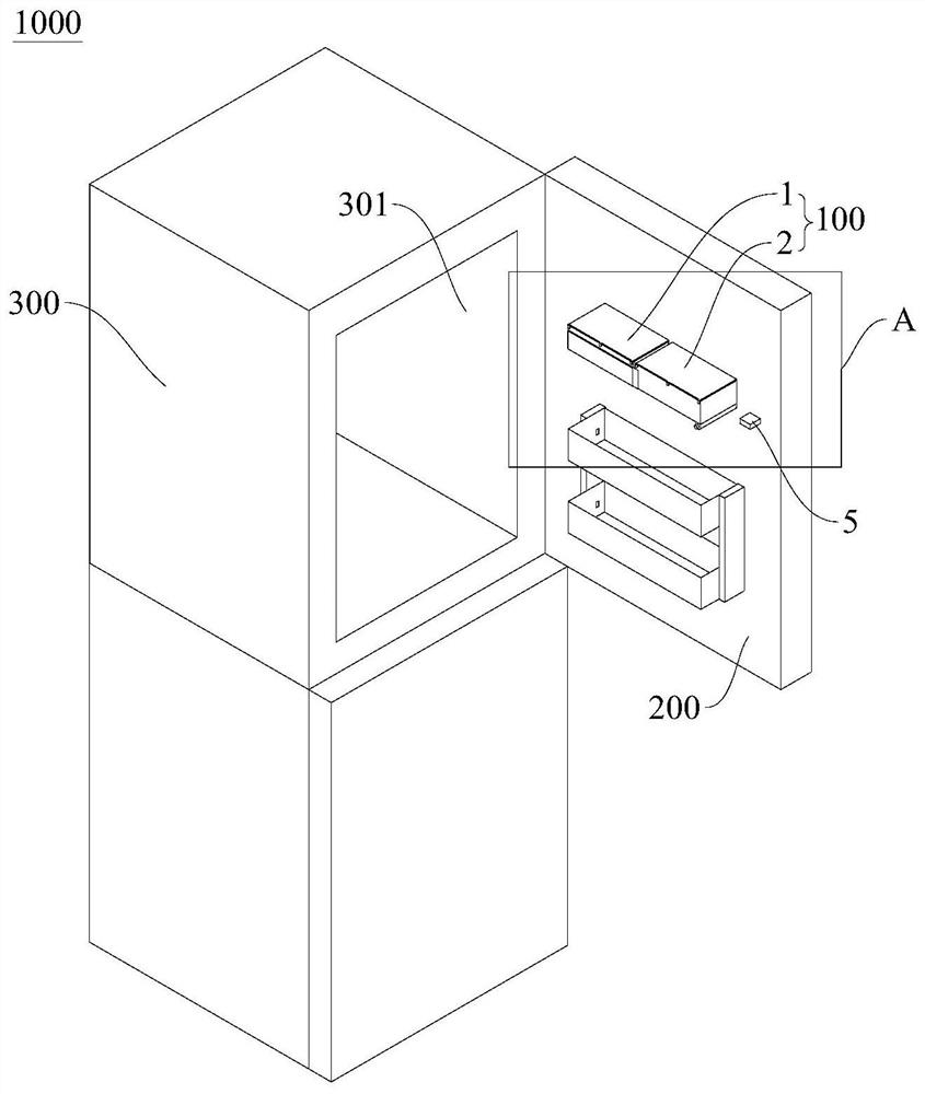 Bottle frame assembly and refrigerator with same