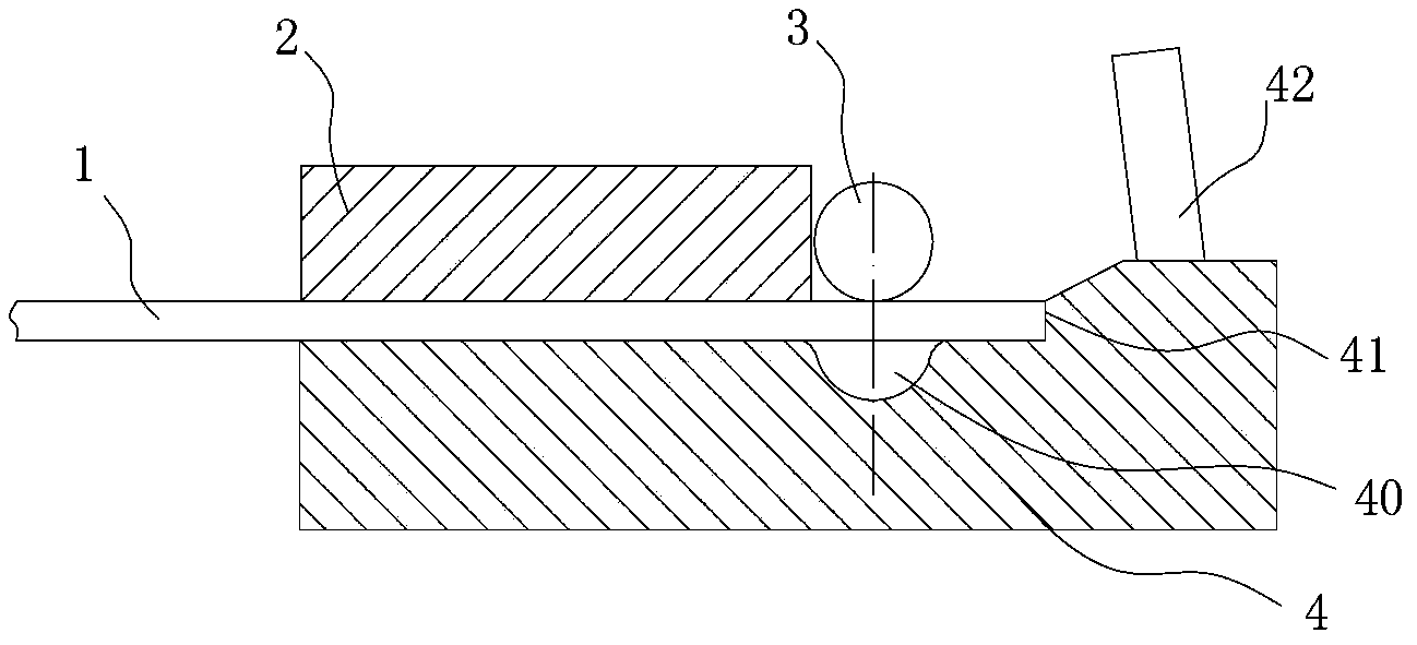 Thin plate crimping device and use method thereof