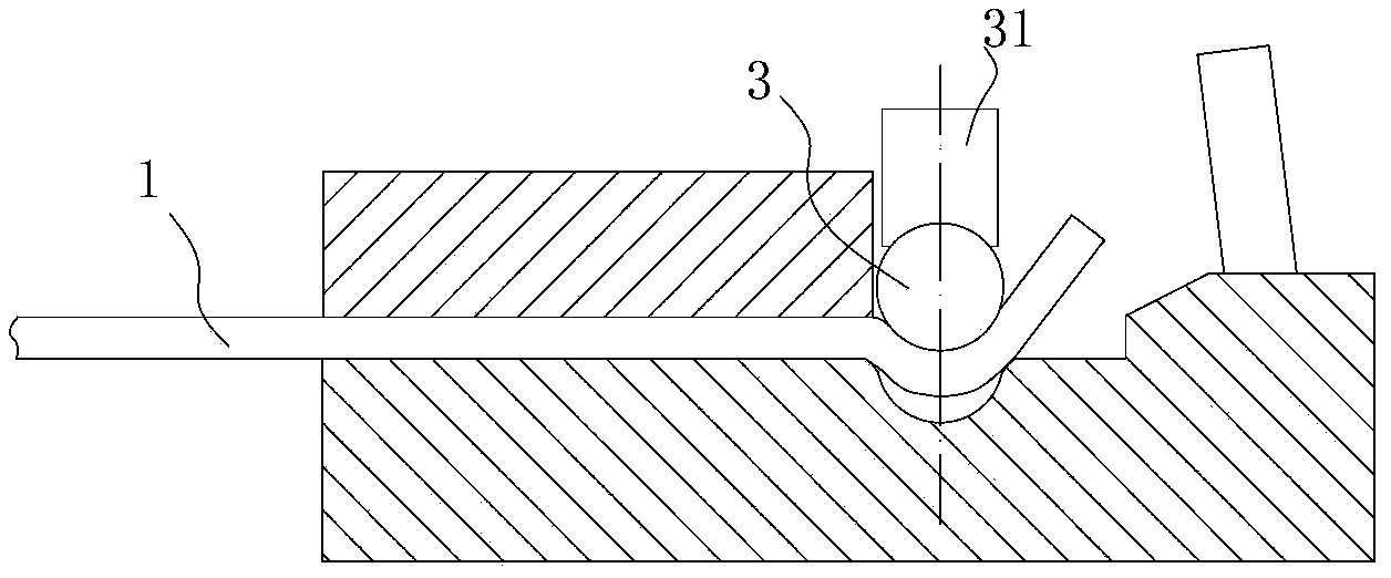 Thin plate crimping device and use method thereof