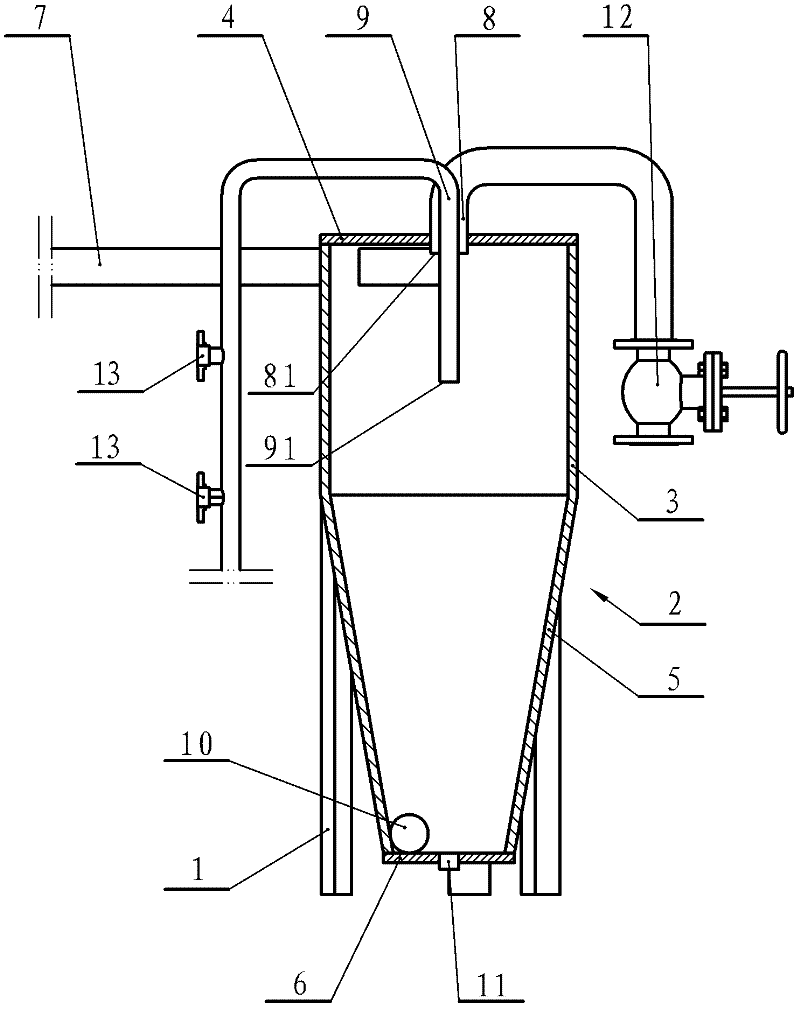 Spiral flow type oil skimmer