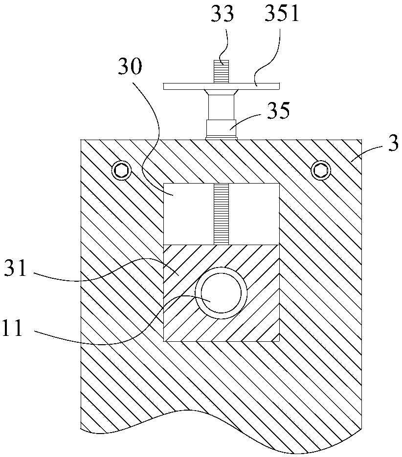 Rice crust pressing and forming device