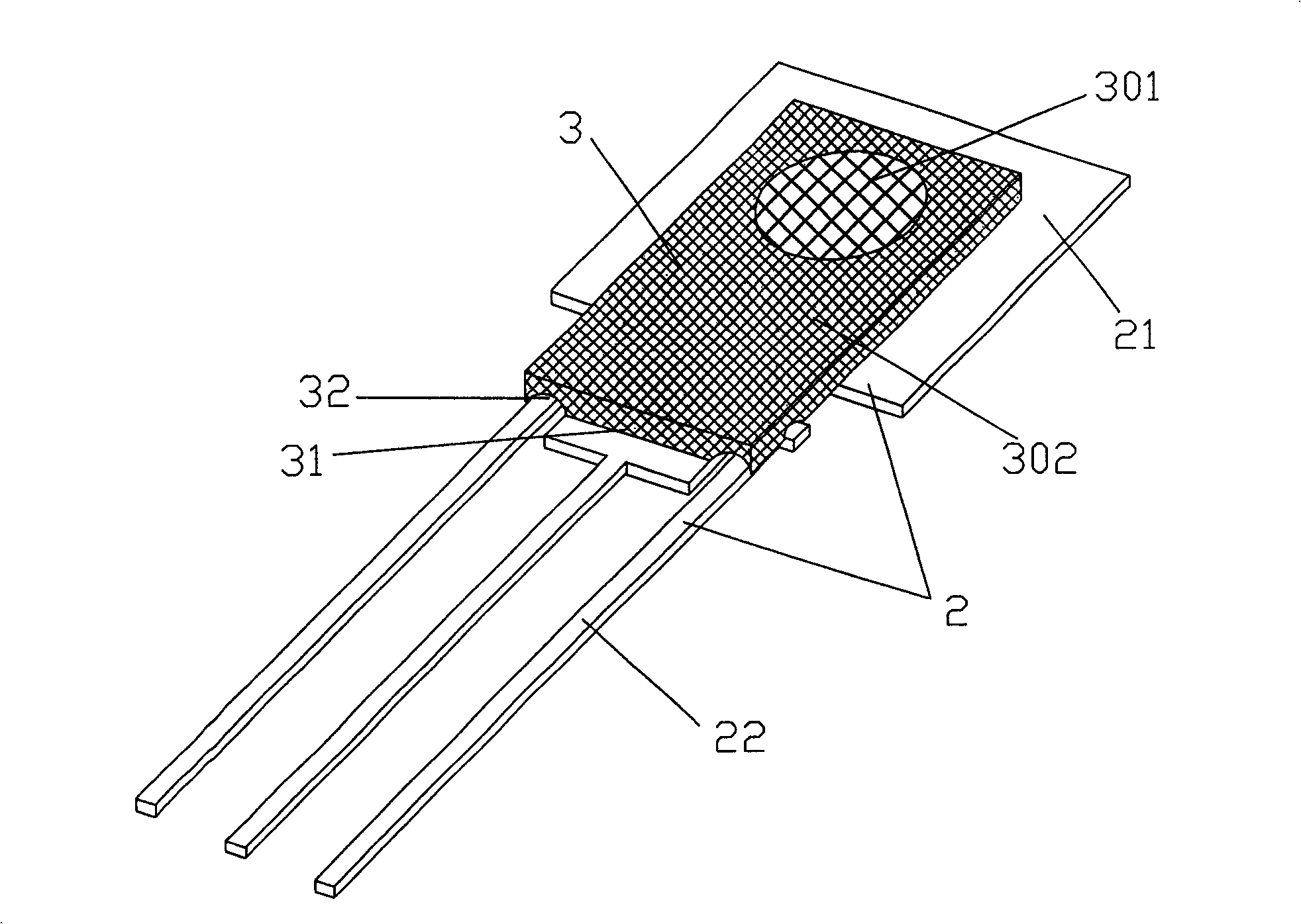 Shielding method for infrared remote control receiving amplifier and infrared remote control receiving amplifying device thereof