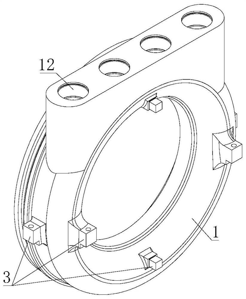 Industrial steam turbine nozzle chamber without halving surface