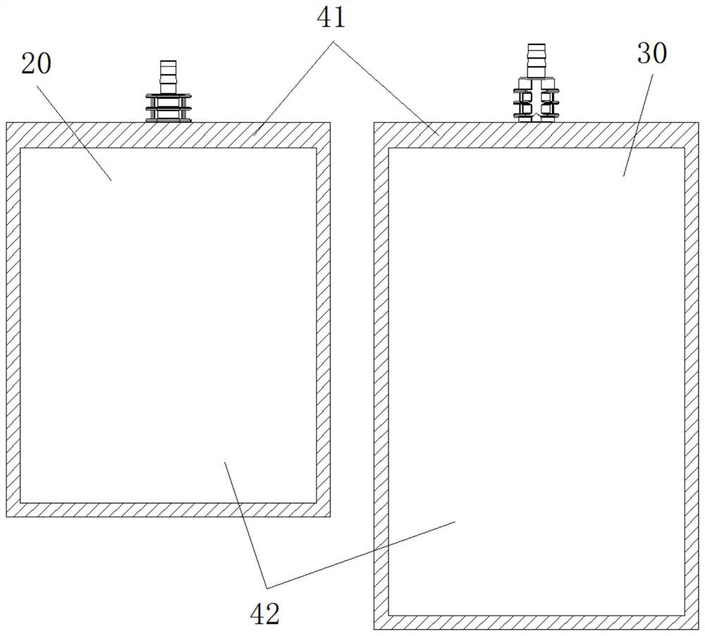 Medical alveolar gas collecting device and collecting method thereof