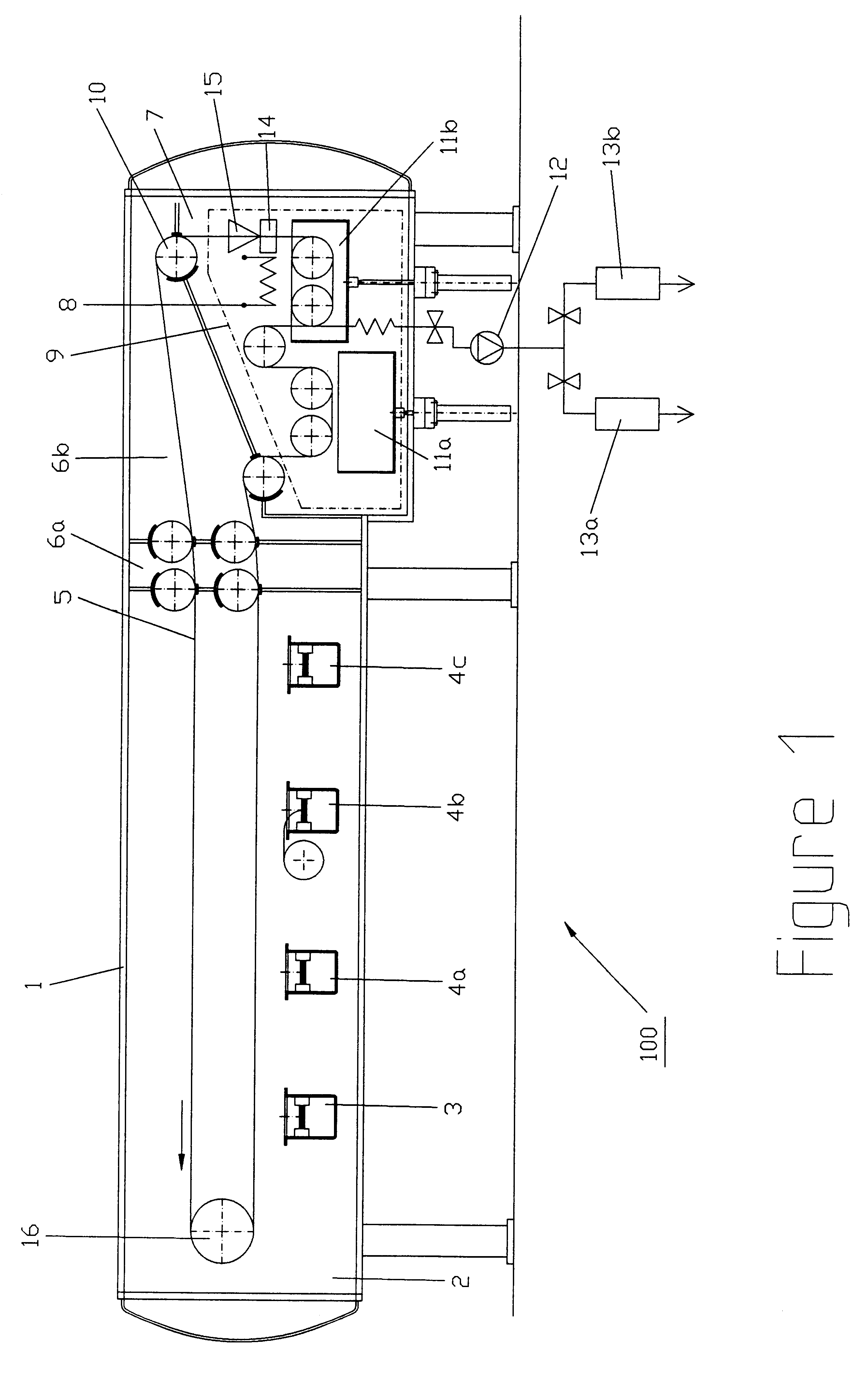 Apparatus and method for producing plane-parallel flakes