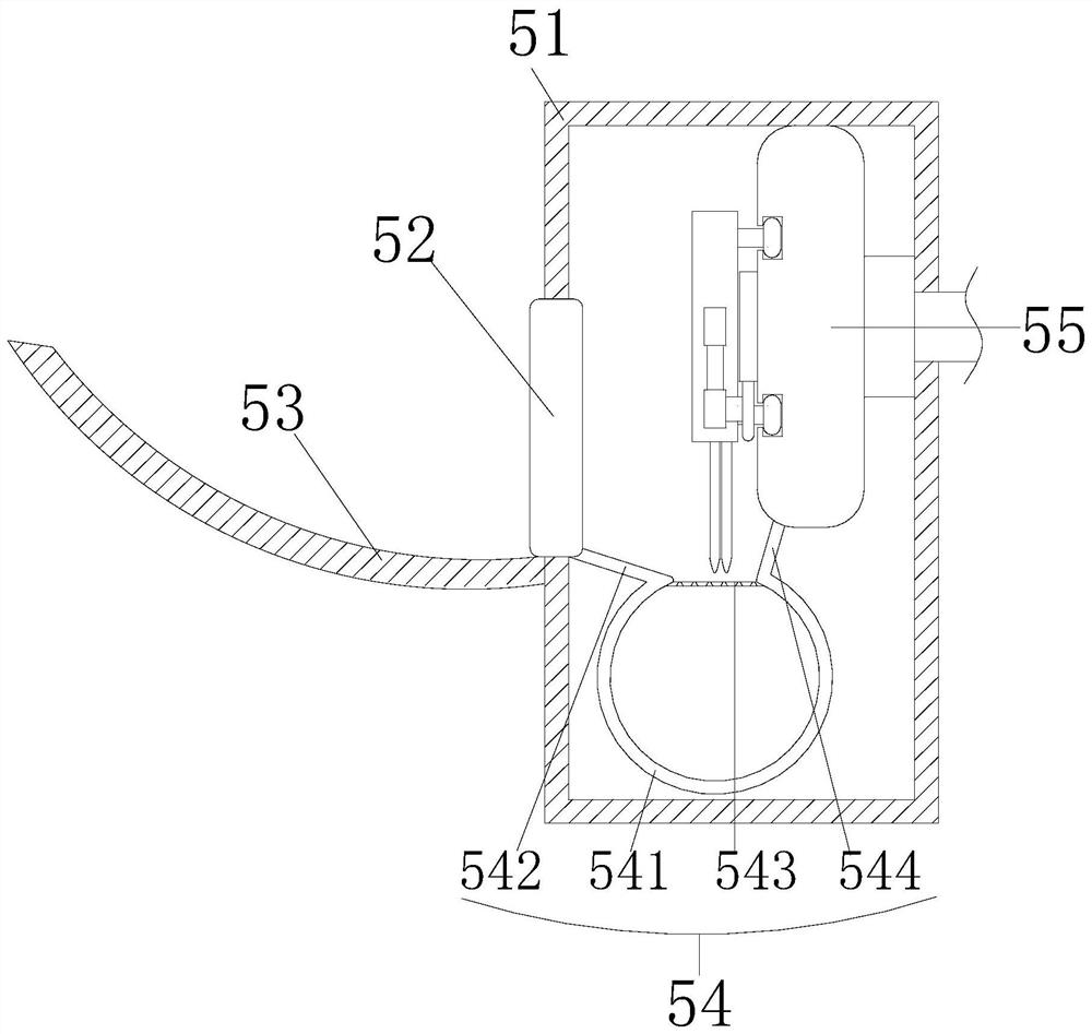 A bridge anti-falling object net for self-cleaning fallen leaves and garbage