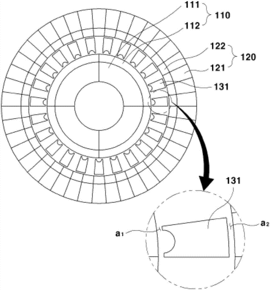 Magnetic gear having pole piece for improving transmitting torque