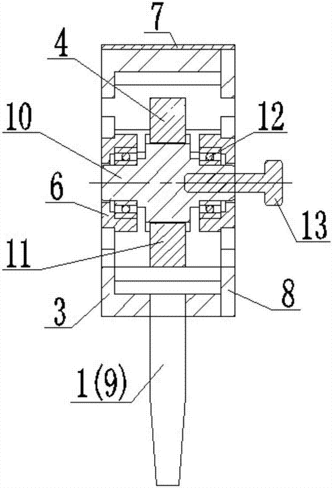 Integrated center measurement device for sleeper beam and traction beam and measurement method thereof