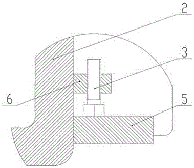 Pallet fork bracket assembly for engineering machine