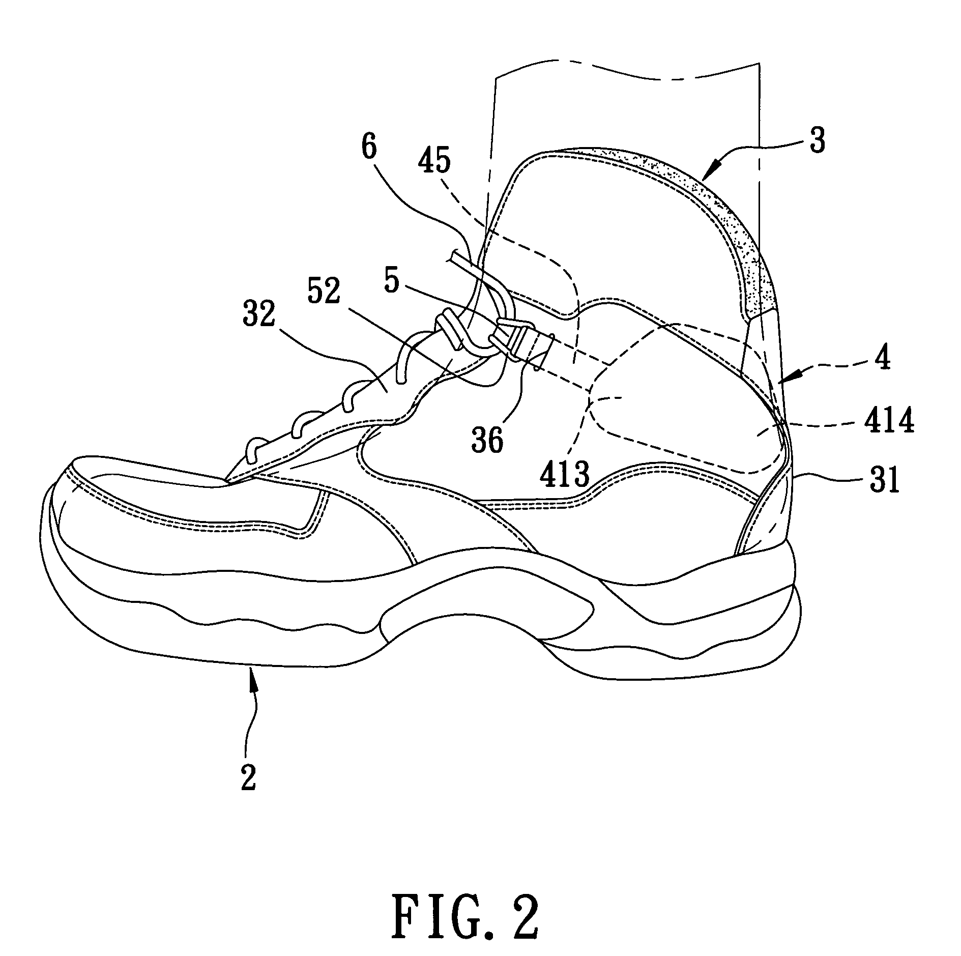 Shoe with adjustable fitting