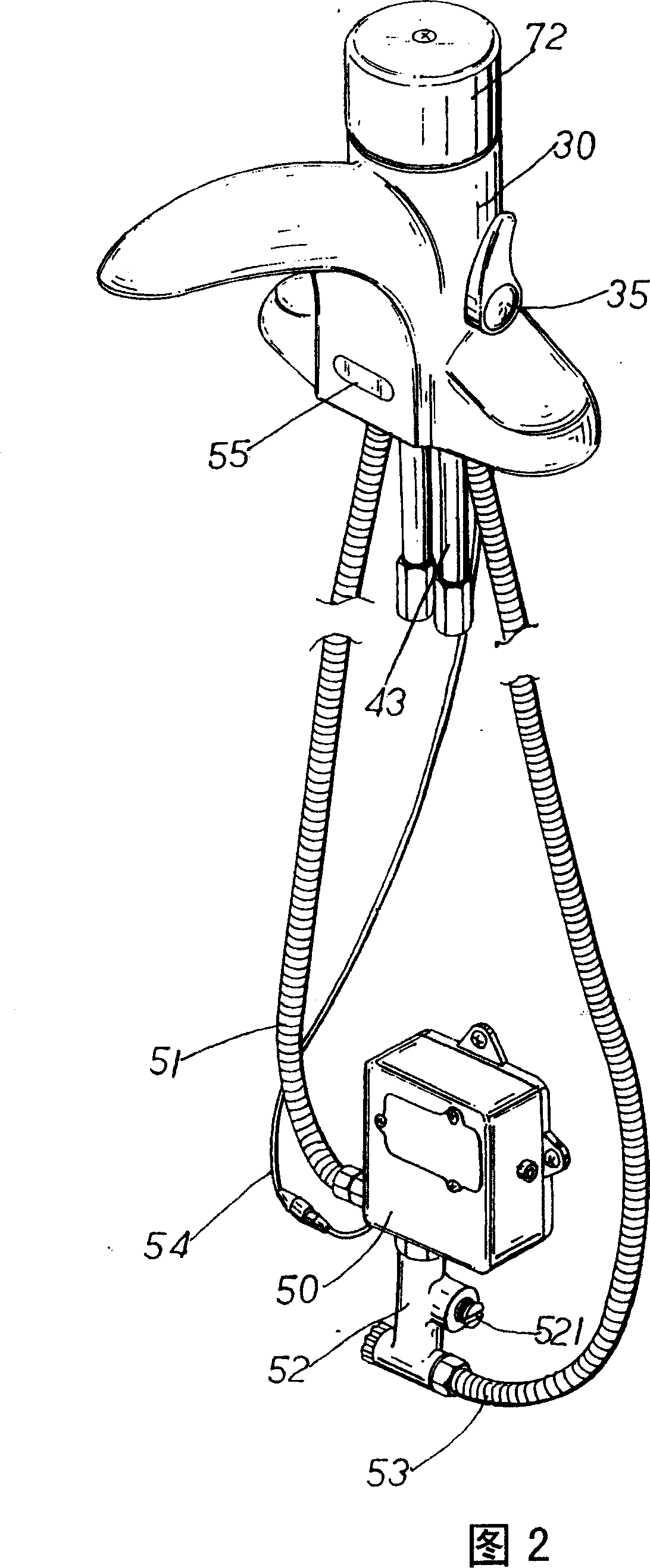 Manual water outlet control structure with cold-hot hybrid inductive tap