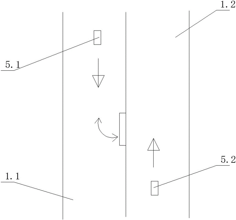 Safe driving display apparatus capable of adjusting angles based on vehicle position