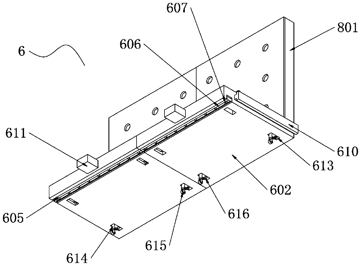 Efficient surface treatment device and heat treatment method for metal pieces