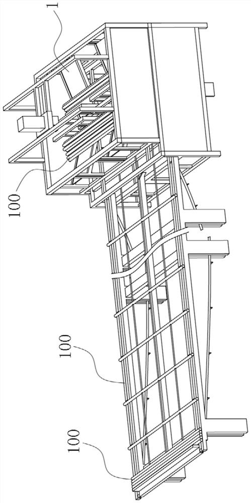 Palings or fence production line capable of achieving full-automatic threading
