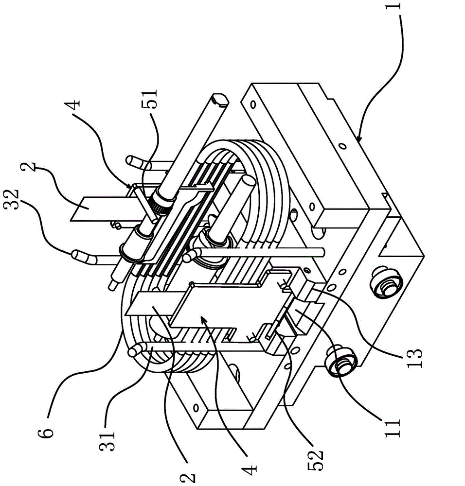 Infusion apparatus coil binding mechanism of infusion apparatus automatically-assembling machine