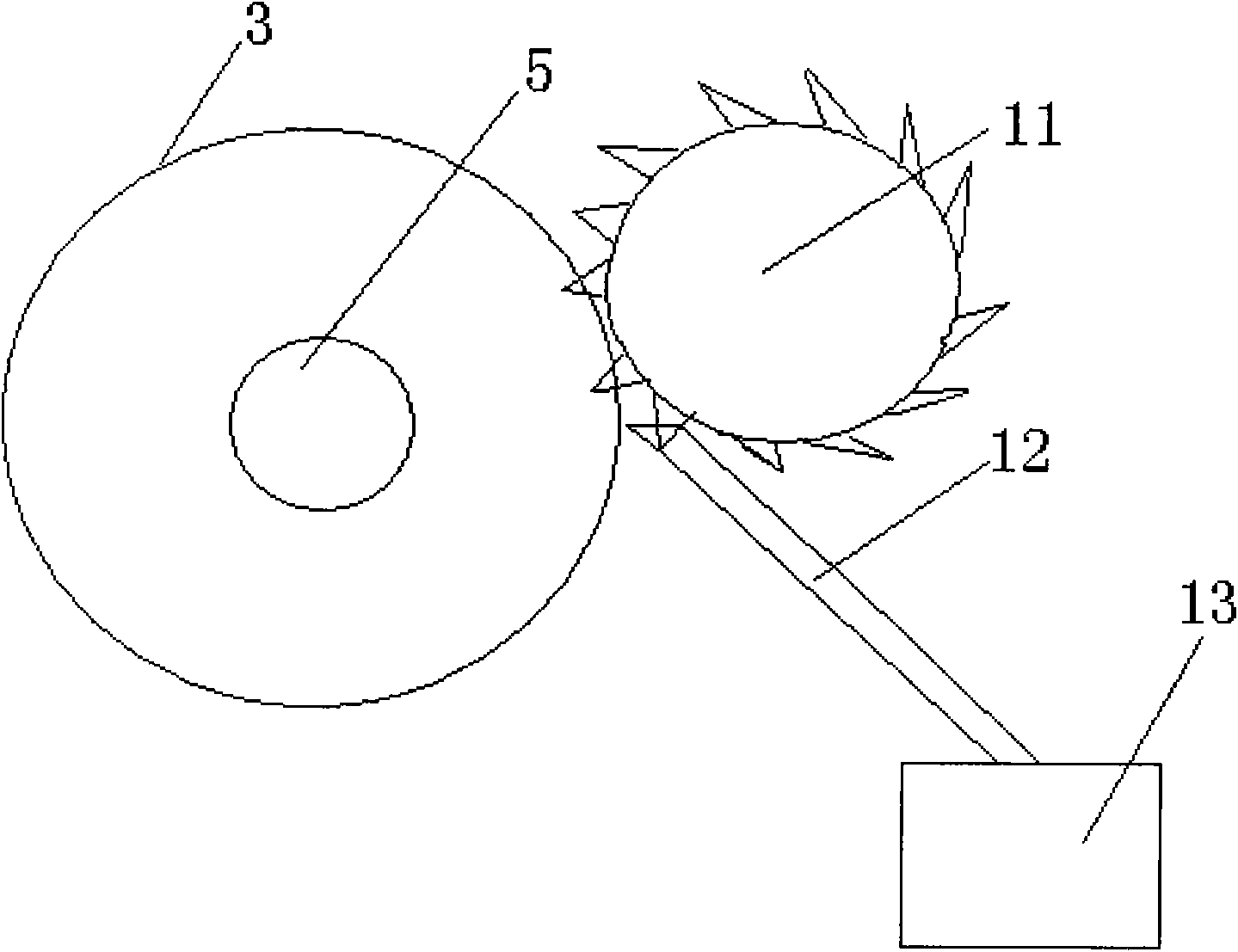 Recycling water treatment device for bast fibers and using method thereof