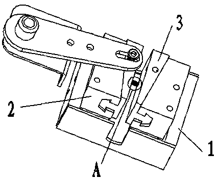 Safety gear for elevator and elevator device thereof