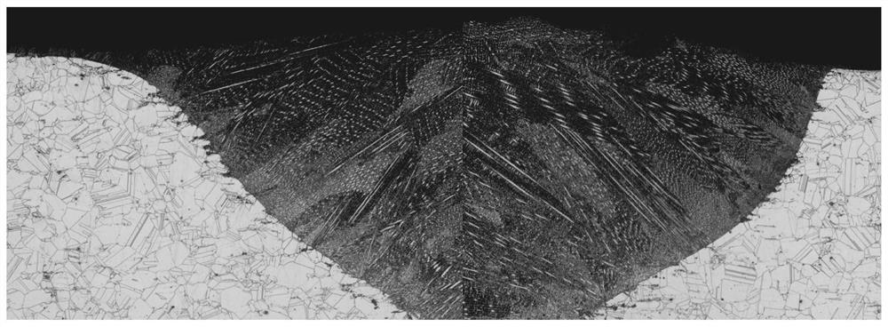 Turbine blade crack welding repair method capable of refining structure