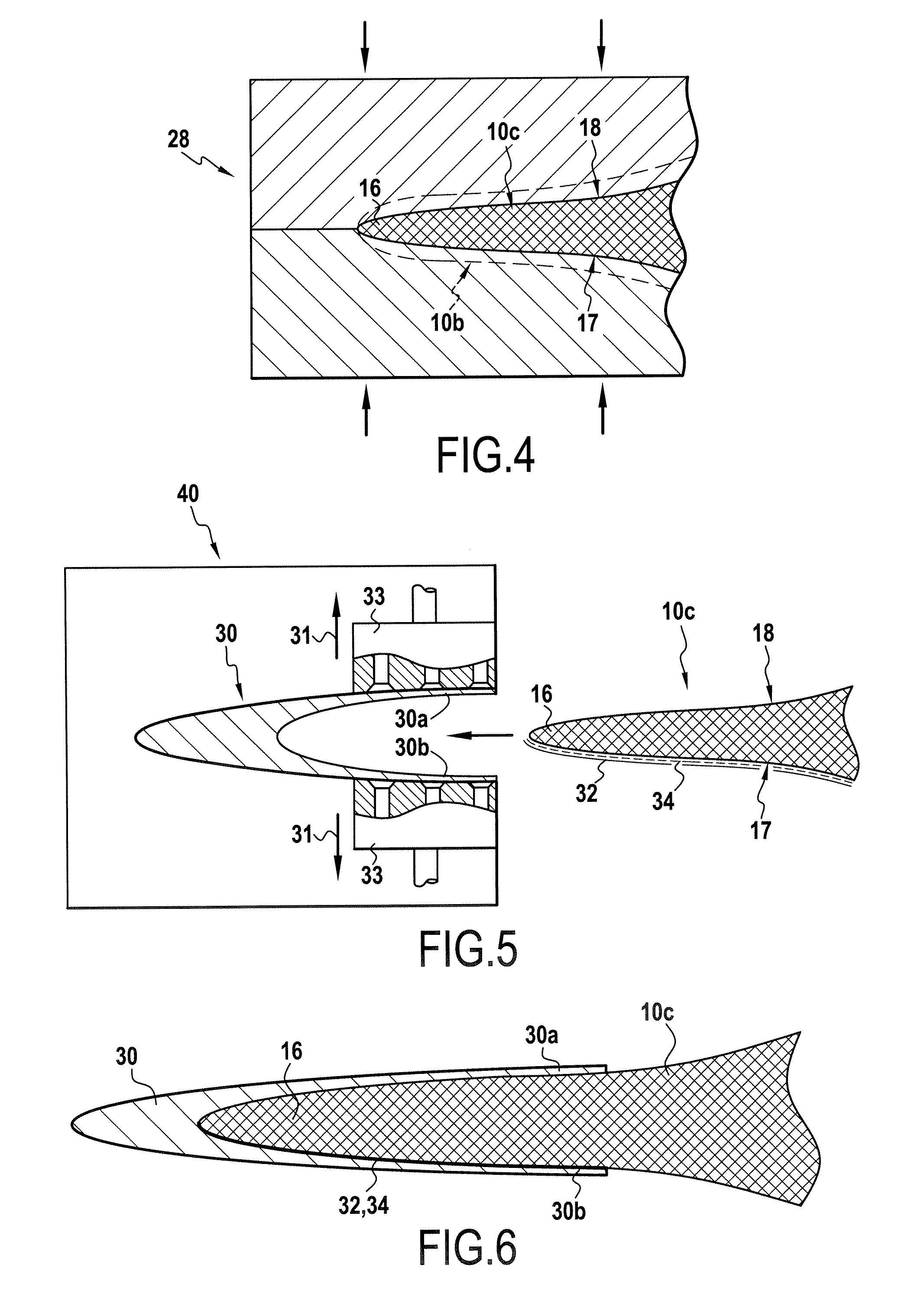 Method of manufacturing a composite turbomachine blade, and a blade obtained by the method