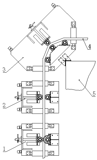 Secondary line laying auxiliary device capable of reducing line loss