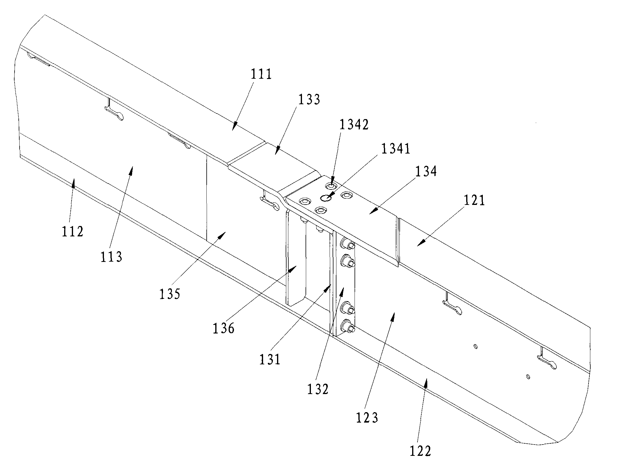 Sectional-type main beam and semitrailer underframe with same