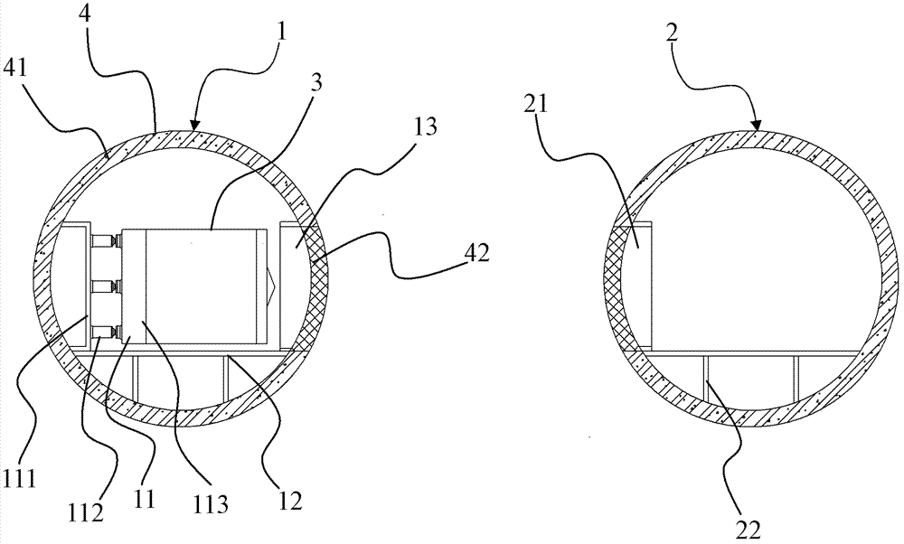 Tunnel connecting passage construction method for directly cutting segment rings through pipe jacking machine