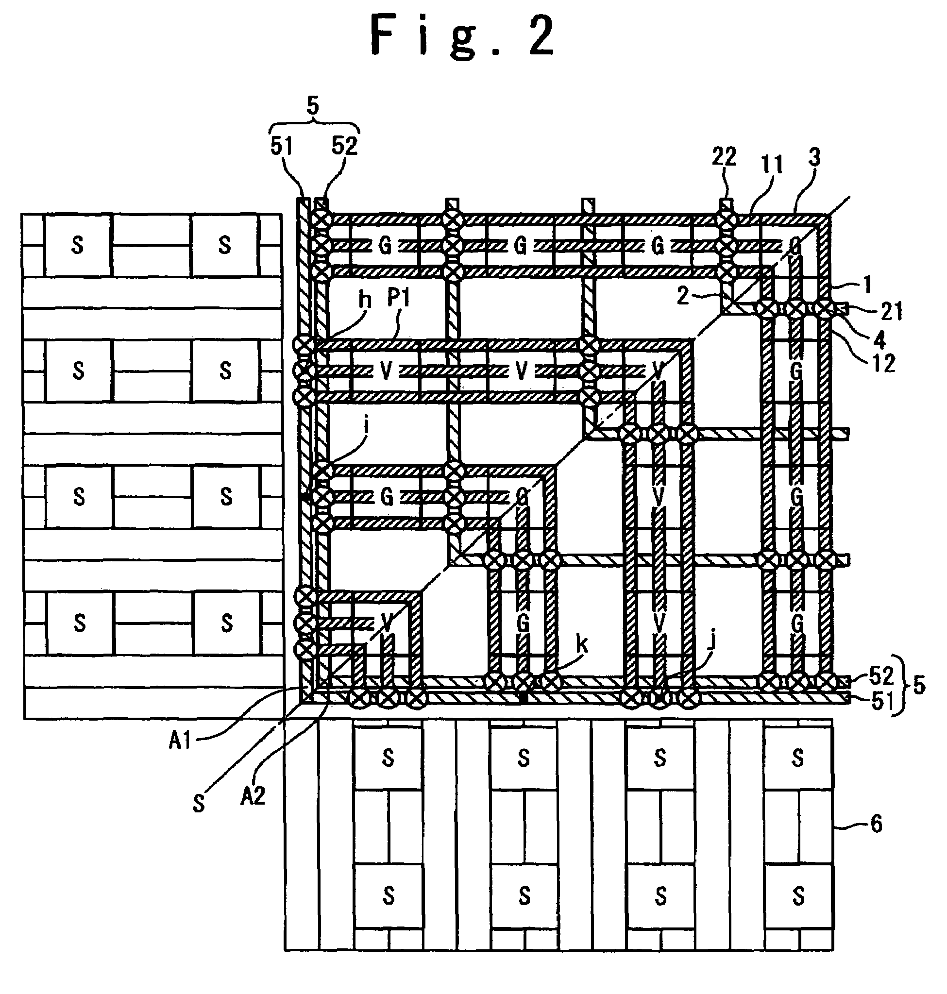 Flip-chip semiconductor device with improved power pad arrangement
