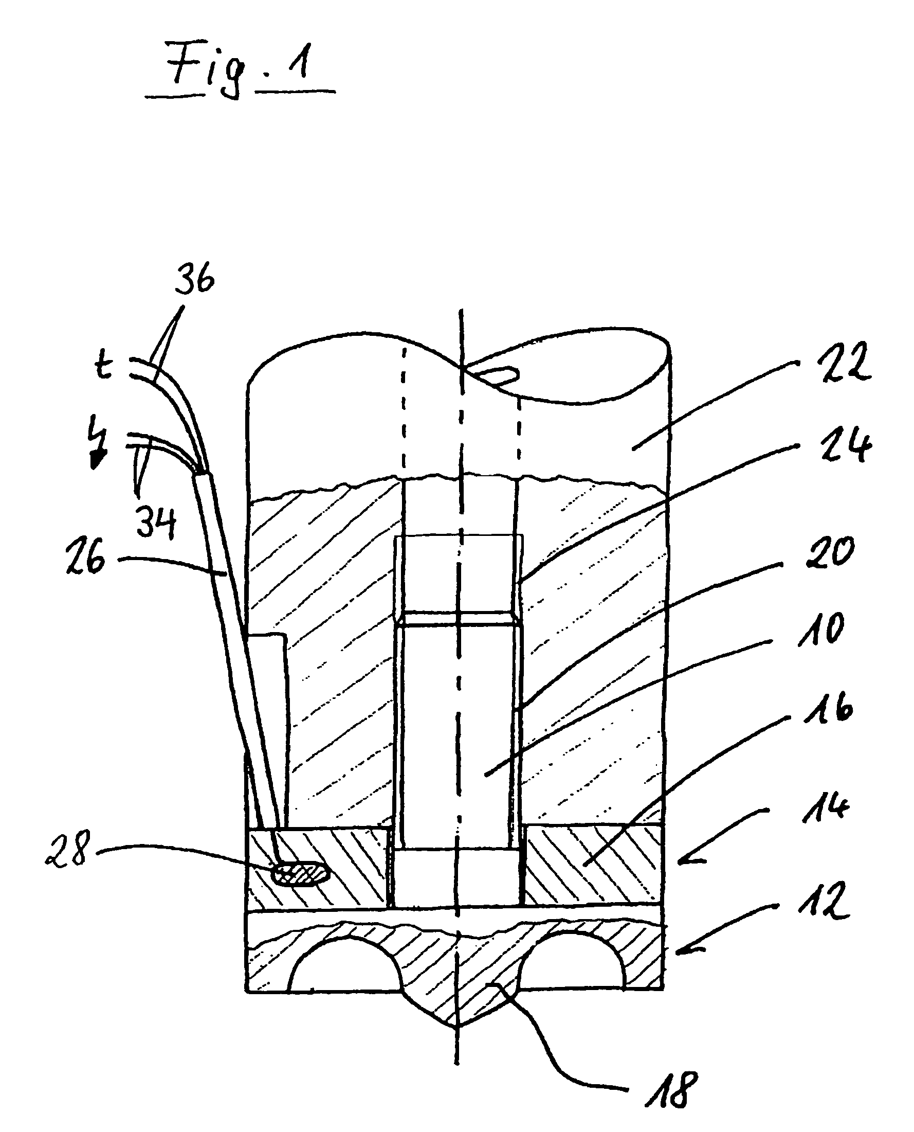 Apparatus for the connection of articles via at least one connection element plasticizable by heat