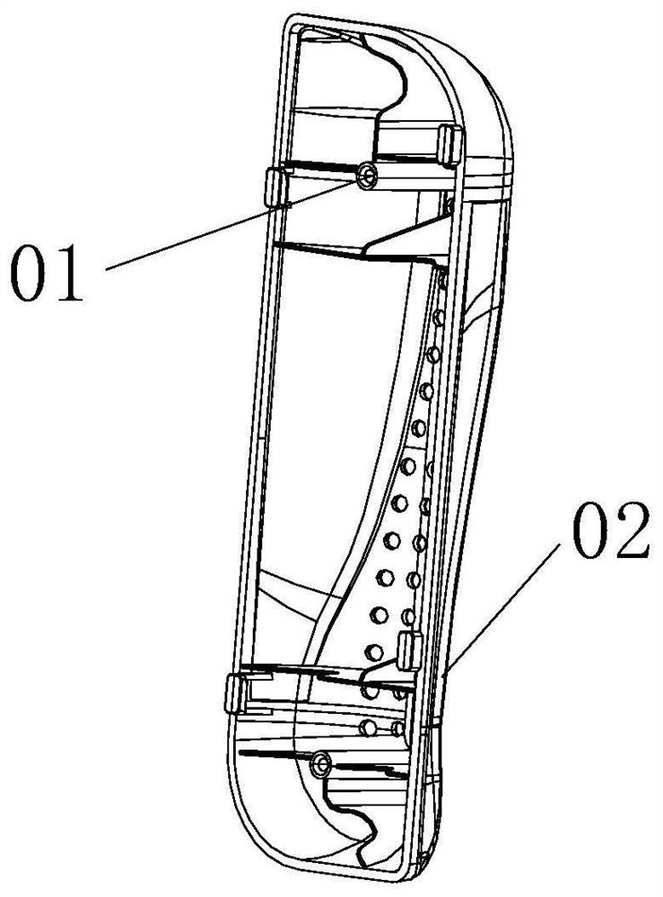 Lifting rib of clothes disposal facility and clothes disposal facility