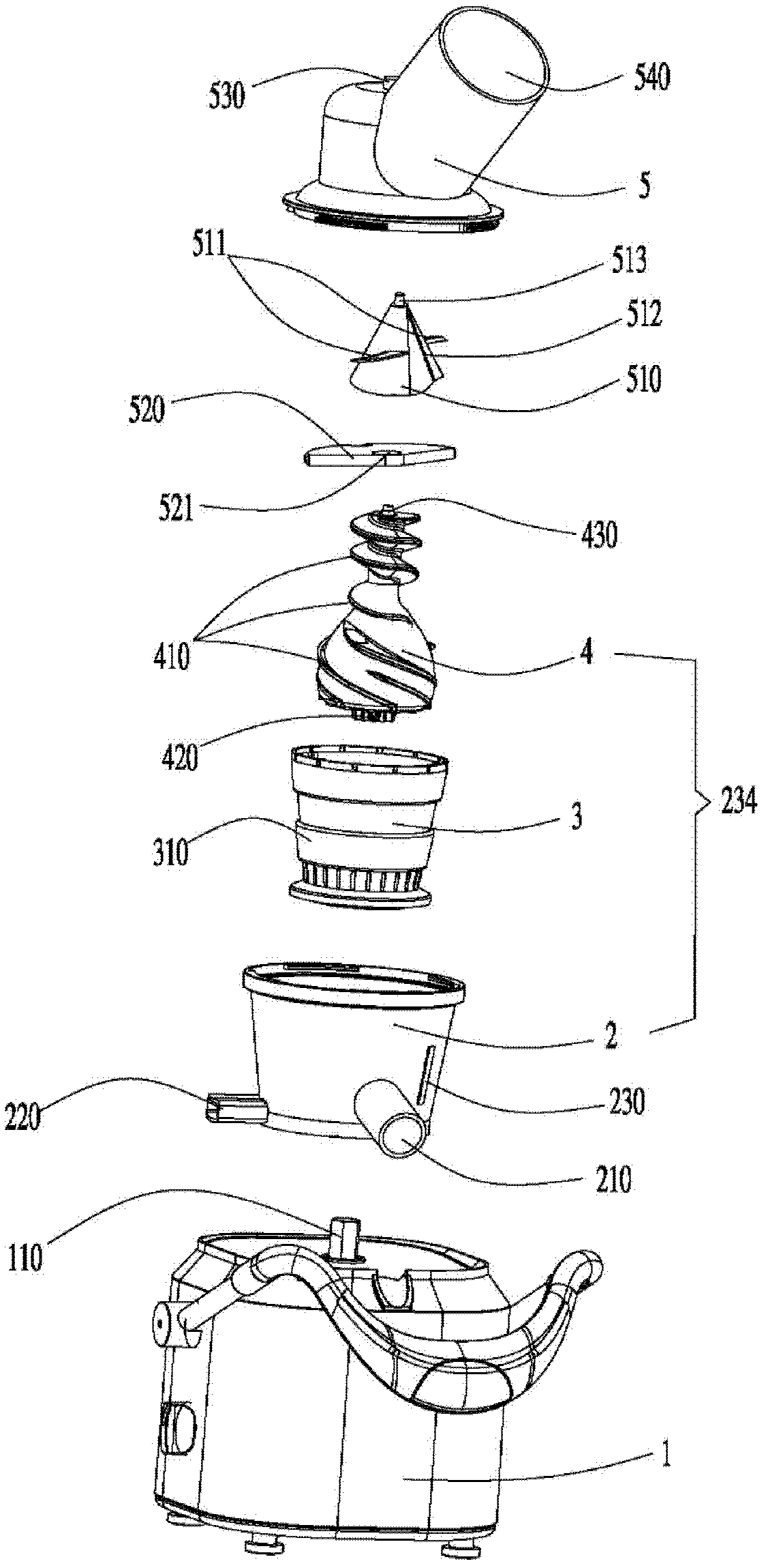 Pre-smashing device for food treating machine and juice extractor applying same