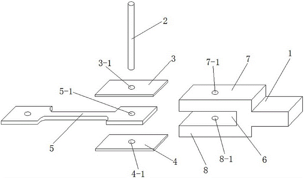 Device for tensile test of metal material under function of current