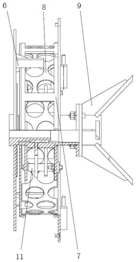Square bundle straw crusher capable of achieving blending cutting and beating secondary crushing