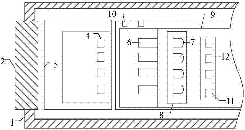 Dual-rate DML device with built-in signal calibration circuit, module and signal calibration method