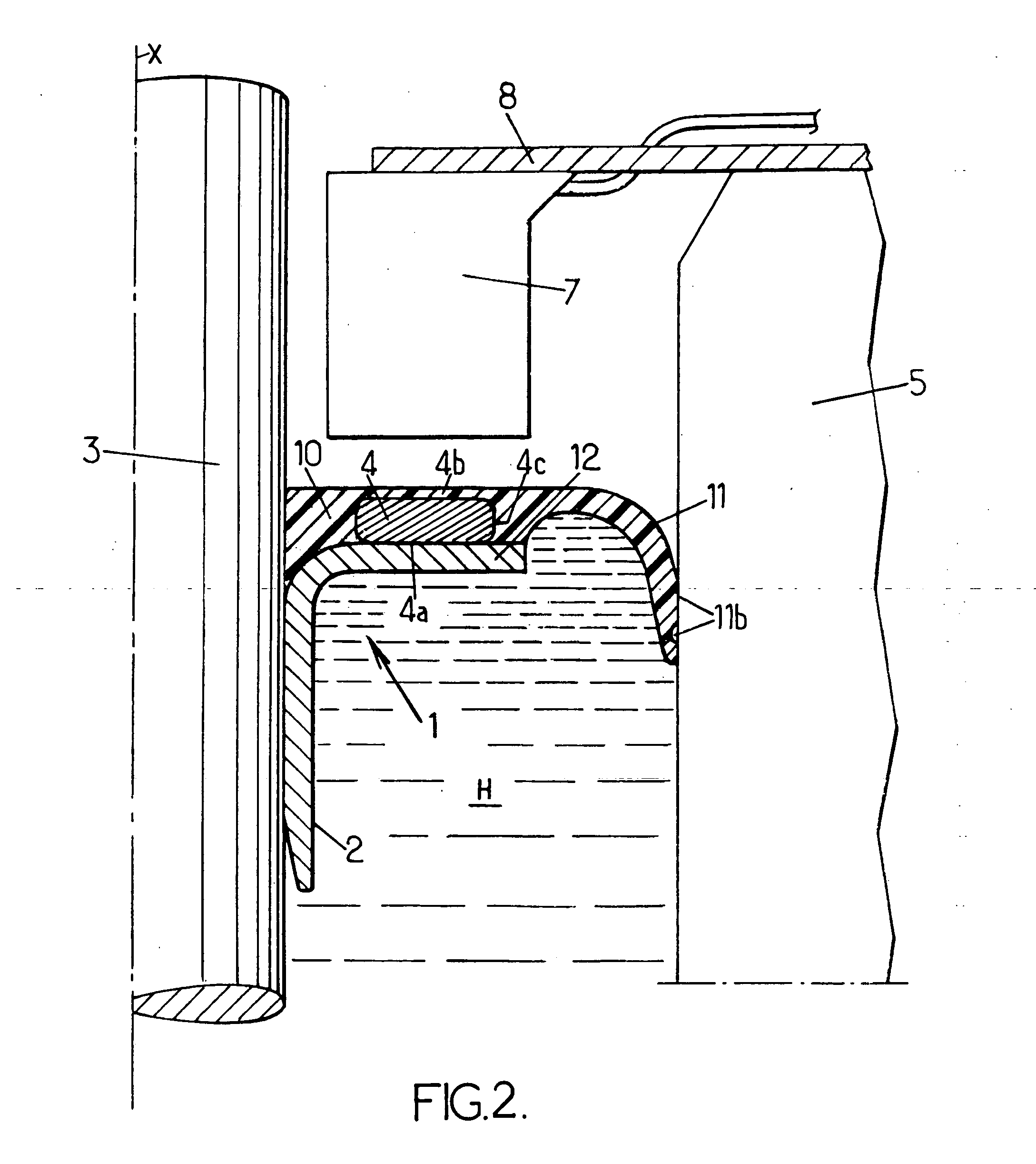 Displacement encoder, device comprising such an encoder and method of manufacturing such an encoder