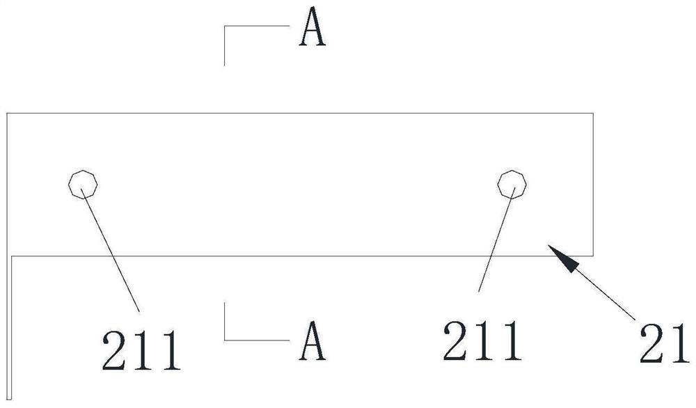 An automatic peeling and pasting device for sponge release paper