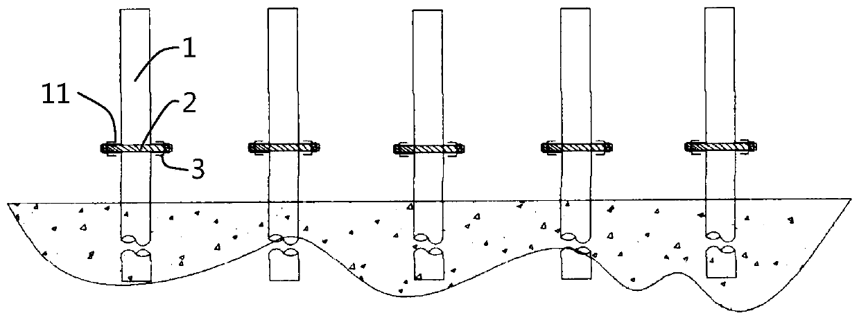 Construction method of a rotating anti-collision traffic guardrail