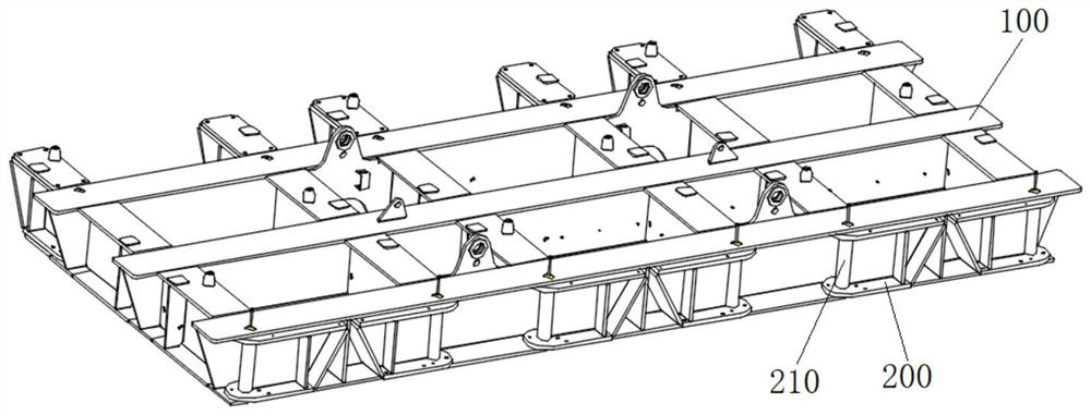 Super-lift counterweight tray and crane