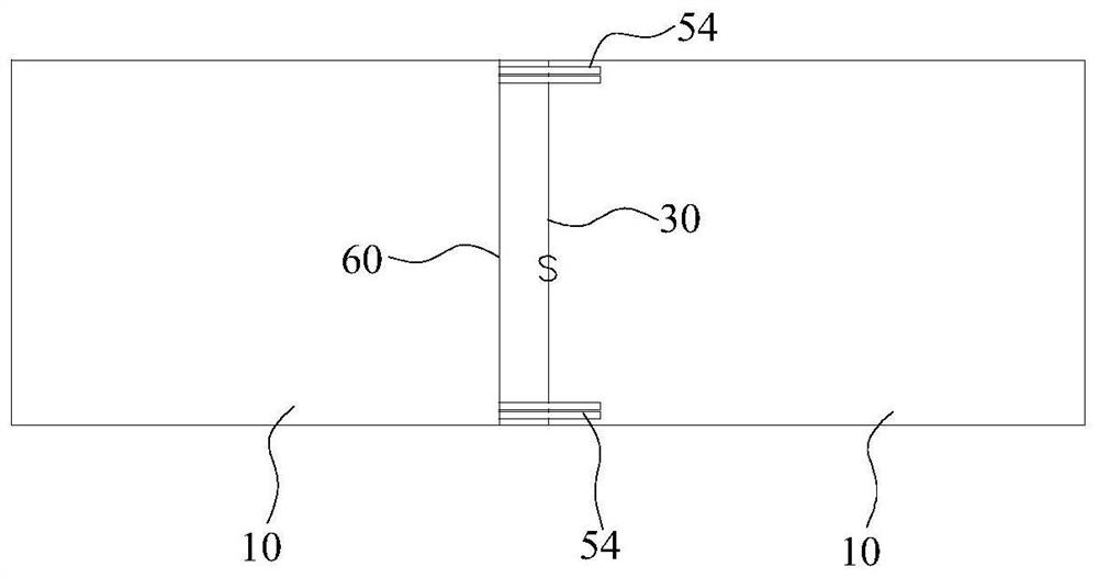 A method for carrying and assembling ship thick plates in sections