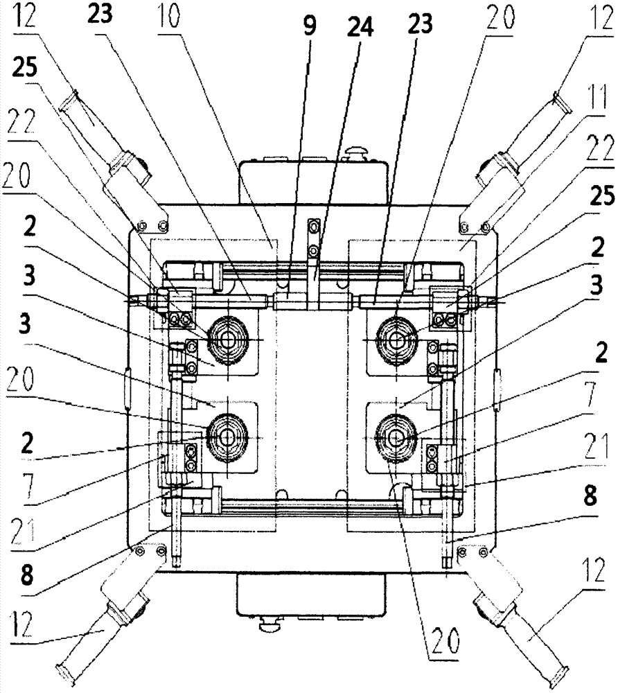 Four-shaft spacing-variable bolt tightening device