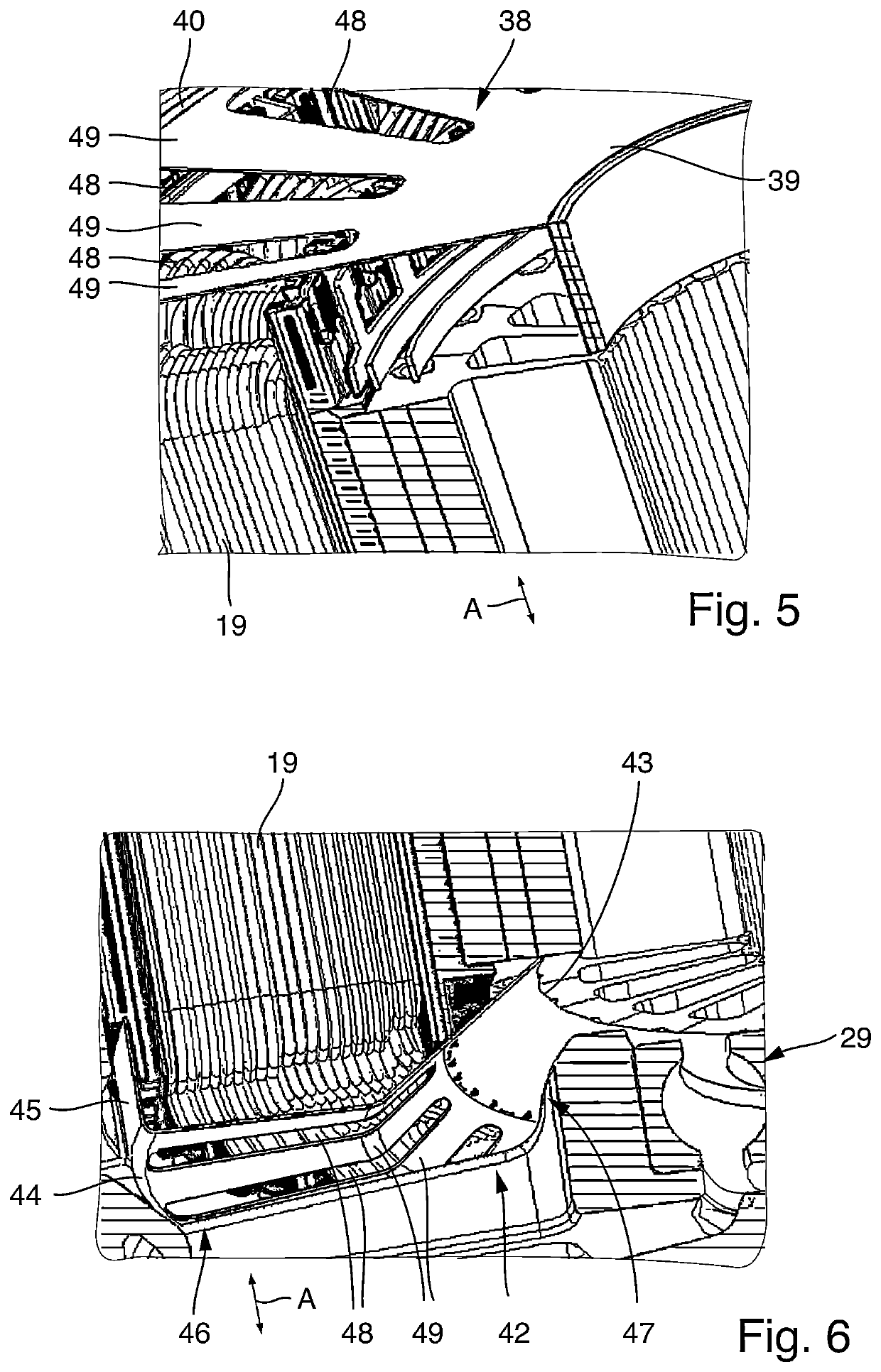 Electrical machine with grounded shield arrangement