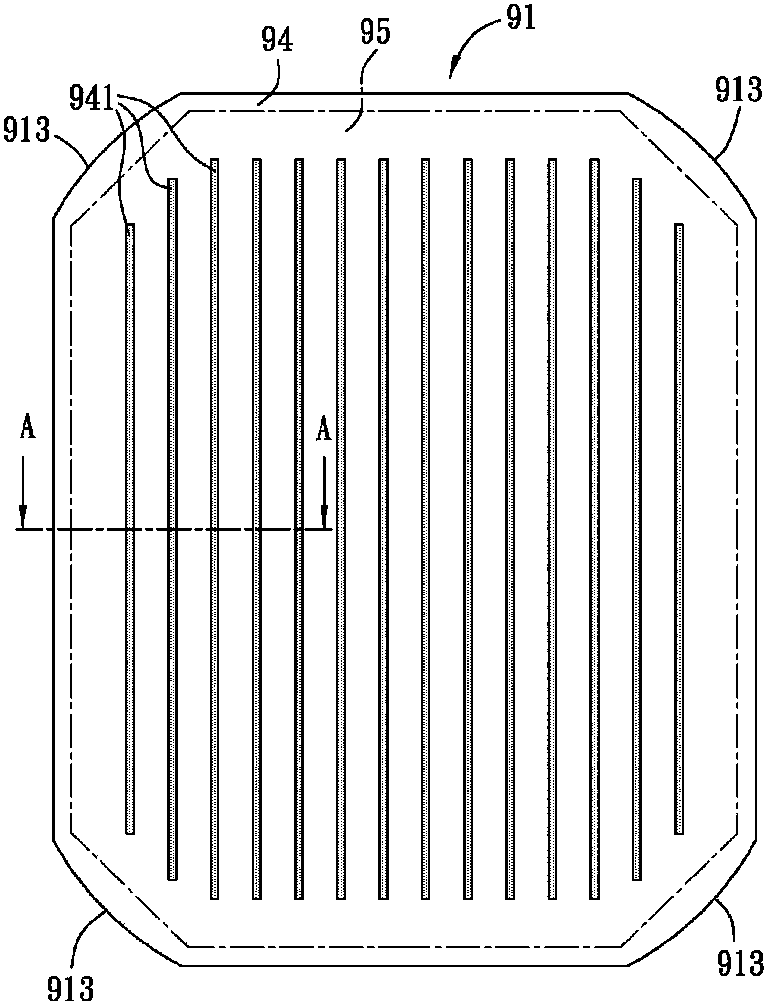 Solar cell and module group thereof