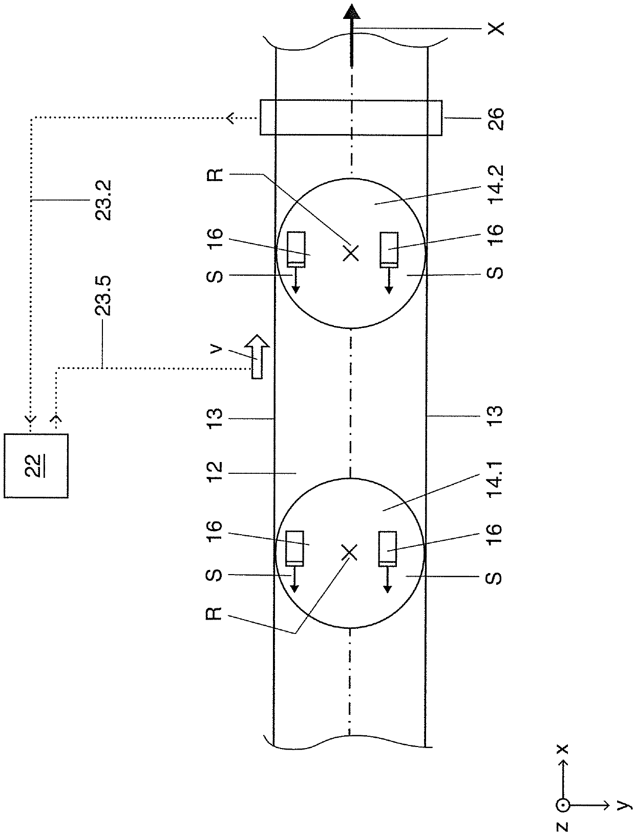 Device and method for descaling a moving workpiece