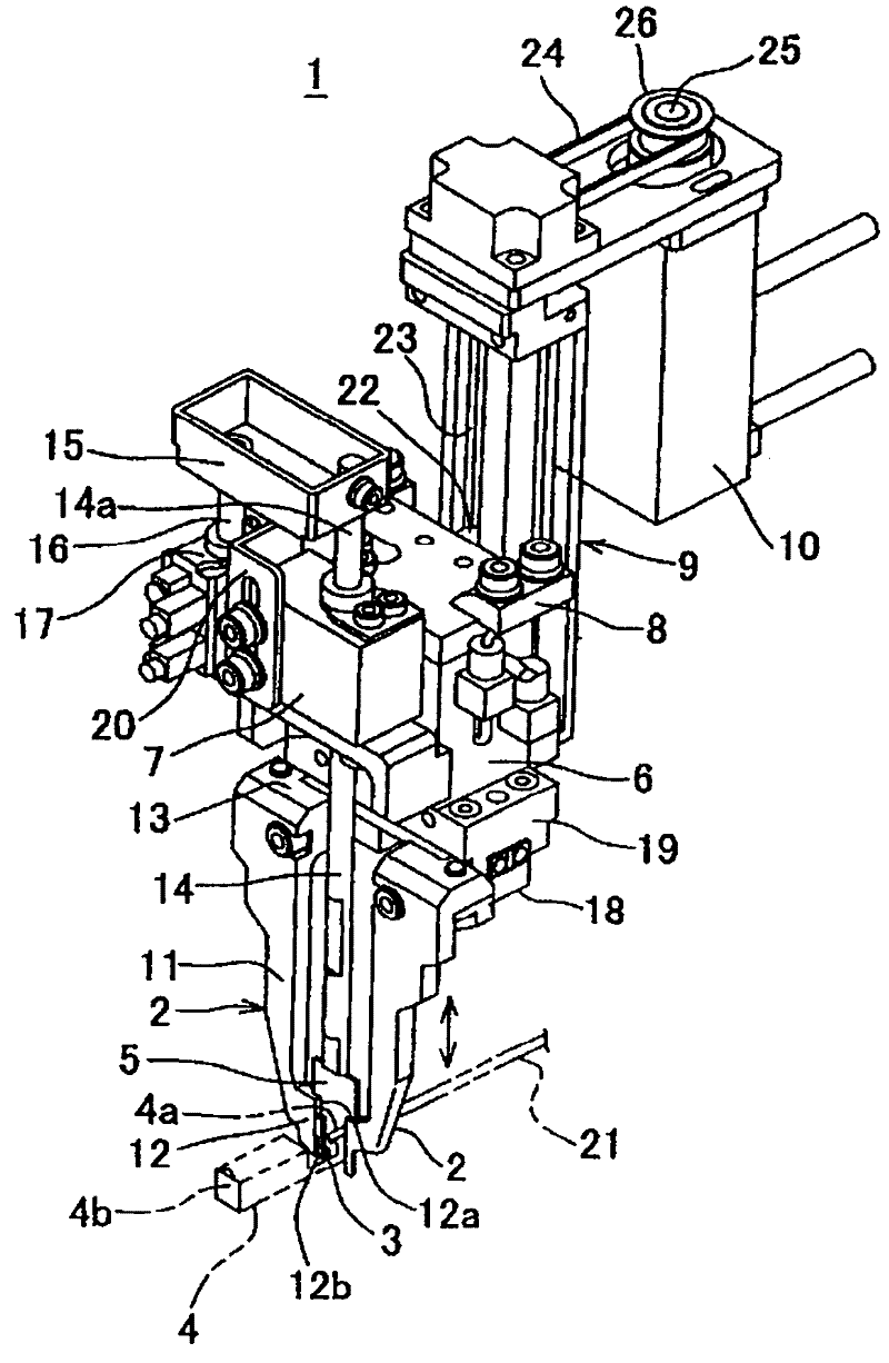 Terminal insertion device and terminal insertion method