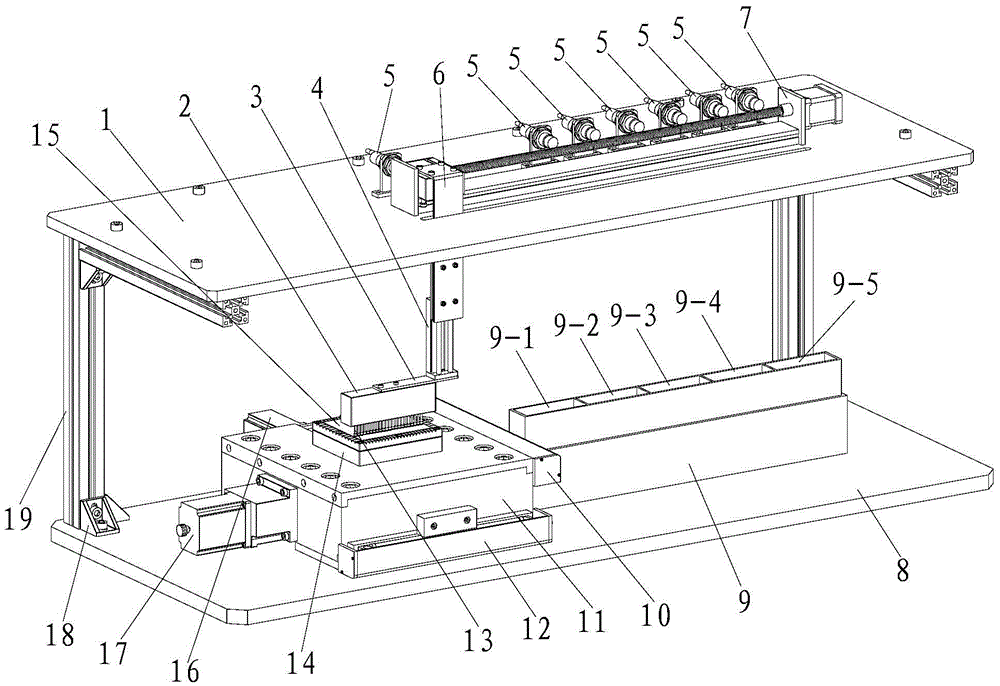 Automatic sorting device and method for large-array resistance strain plates