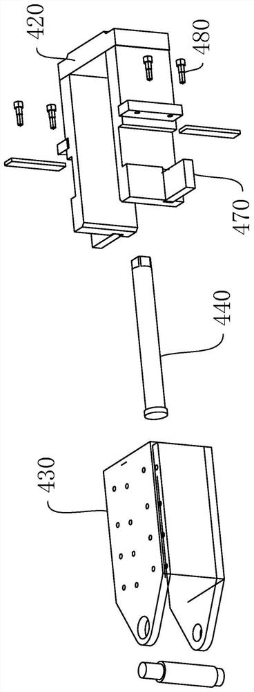 Vertical frame forming structure of stainless steel tube making machine